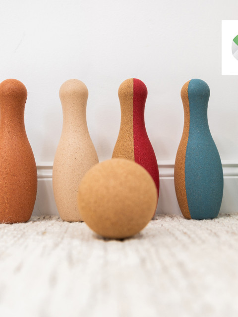 https://www.gp-award.com/assets/media/award24/0-little-skittles-bowling-set_productThumbTall.jpg